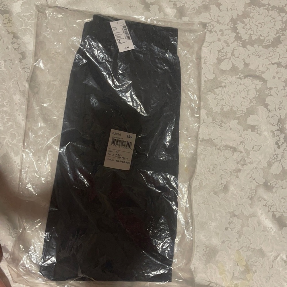 Boys cargo shorts size 14 husky